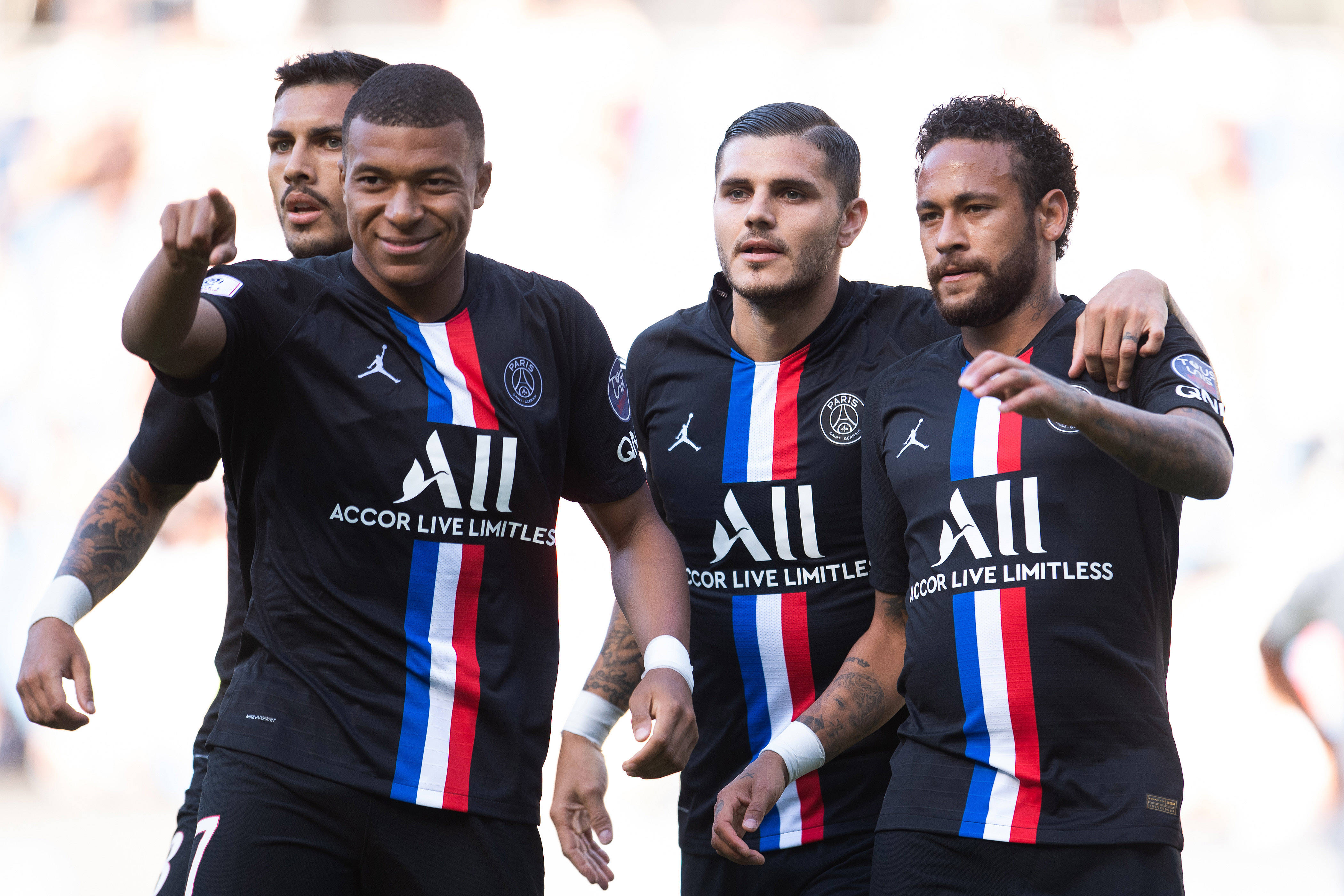 华体会入口关于巴黎圣日耳曼内部会议纪要流出：今晚完成体检，德甲使命明确，控场能力受关注的信息